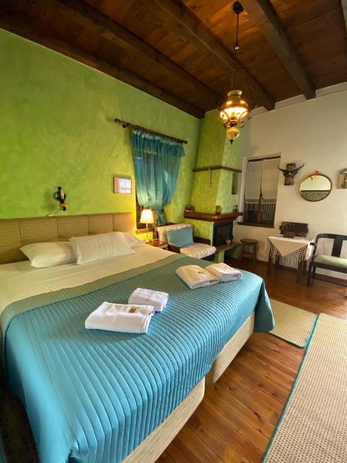 Hotel Petrino Palaios Panteleimonas Esterno foto