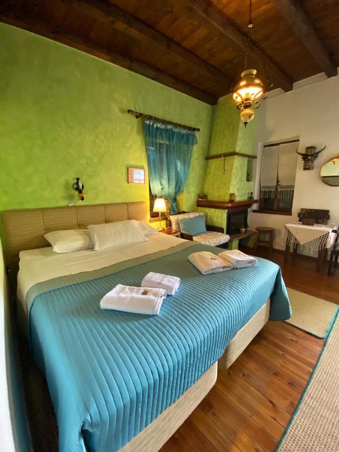 Hotel Petrino Palaios Panteleimonas Esterno foto