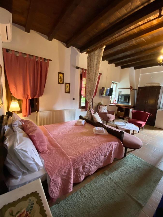 Hotel Petrino Palaios Panteleimonas Esterno foto